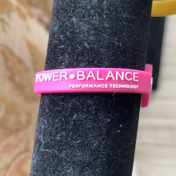 Power Balance bracelets by “Performance Technology” - Picture 2 of 6